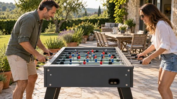 Découvrez les avantages du babyfoot extérieur Stella pour votre jardin